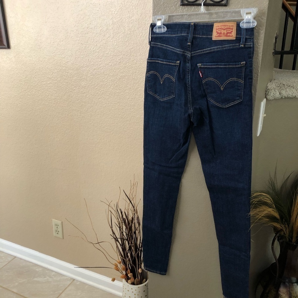 Levi’s 720 High Rise Super Skinny Jeans Size 24 - Picture 3 of 3